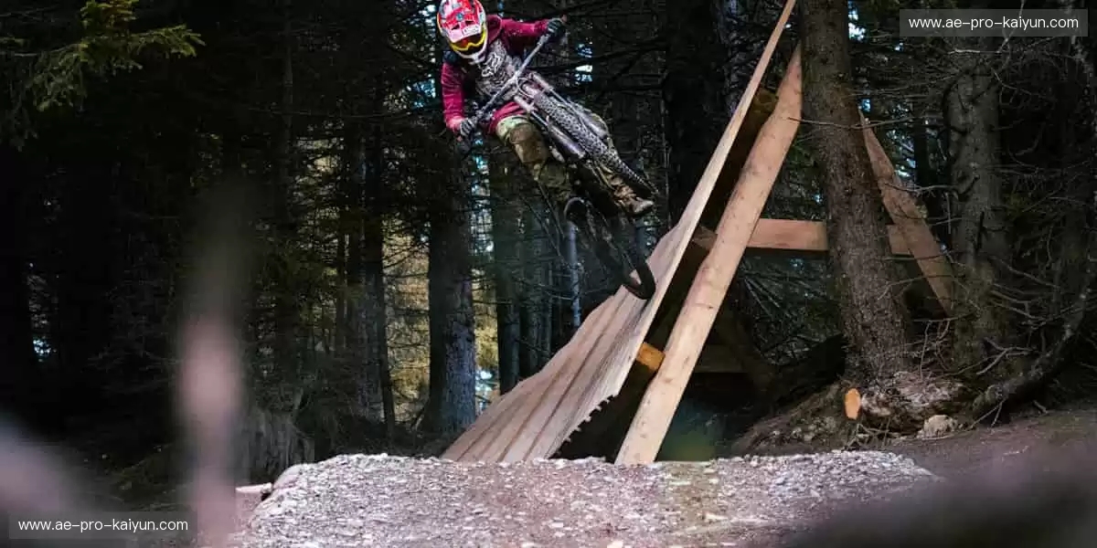 🎁限量周边，粉丝专属！🎾 把偶像力量穿在身上！